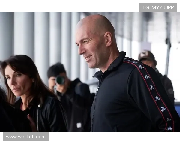 齐内丁·齐达内:从足球天才到传奇教练的辉煌历程与心路历程 齐内丁·齐达内:从足球天才到传奇教练的辉煌历程与心路历程