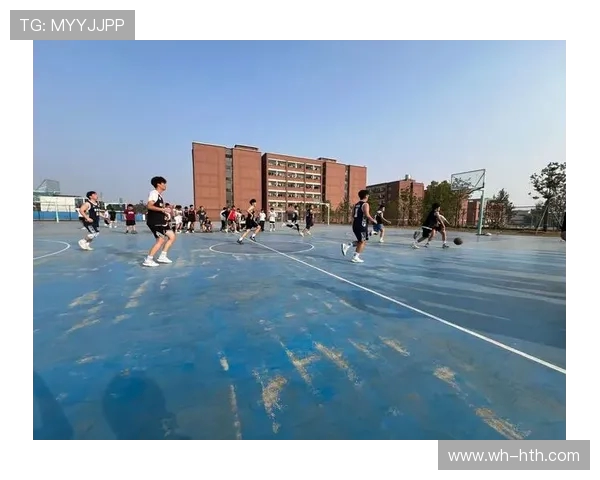 以篮球为纽带探索团队合作与青春激情在赛场上绽放的力量 以篮球为纽带探索团队合作与青春激情在赛场上绽放的力量