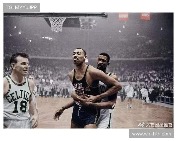 威尔特张伯伦的传奇篮球生涯与他对篮球历史的深远影响