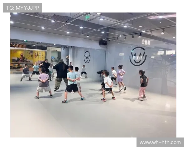 赛后分析：北京街舞队与武汉街舞队默契配合的精彩瞬间与战术探讨
